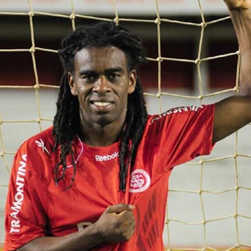jogador tinga com dread